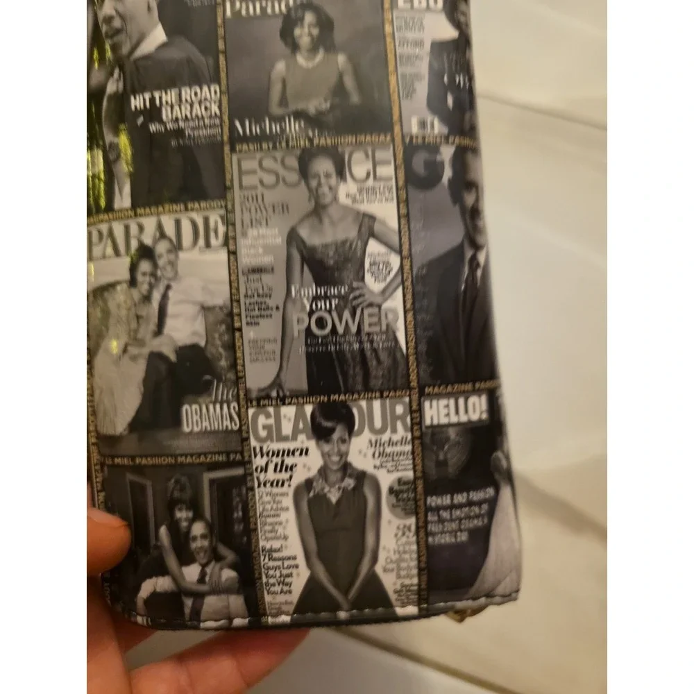 Michelle Obama Magazine Cover Collage Zip Accordion Wallet A4‎